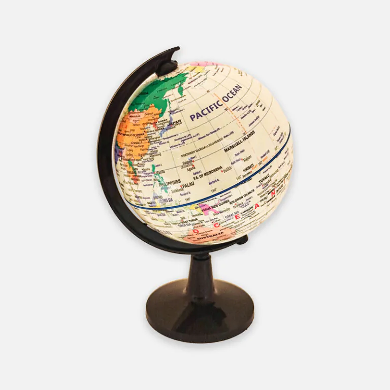 Globe PVC Plastic 10.6cm